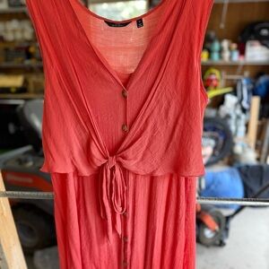 Elegant Red Sleeveless Button-Down Dress